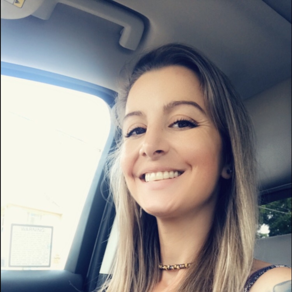 Meet your Posher, Lauren